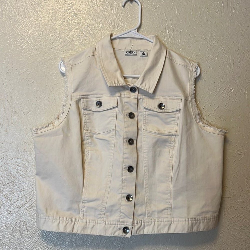 NWT Cato Womens Denim Vest Ivory Stretch Sleeveless Ripped Sleeves Size XL